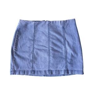 Earth Bound Denim Mini Skirt Y2K Light Wash Women’s Size Large